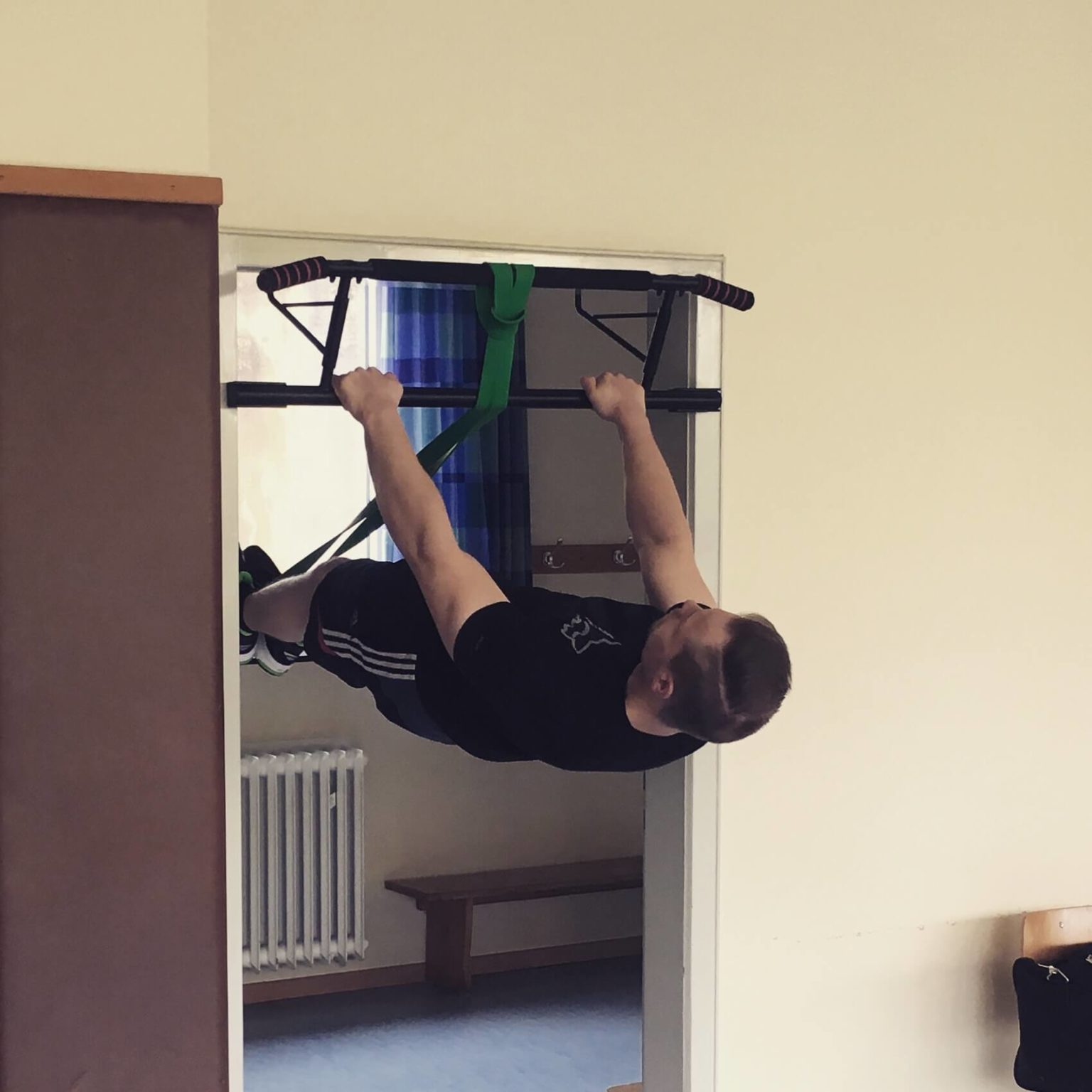 10 Calisthenics Übungen mit Widerstandsbändern zur Optimierung deines Trainings Strongmonkey